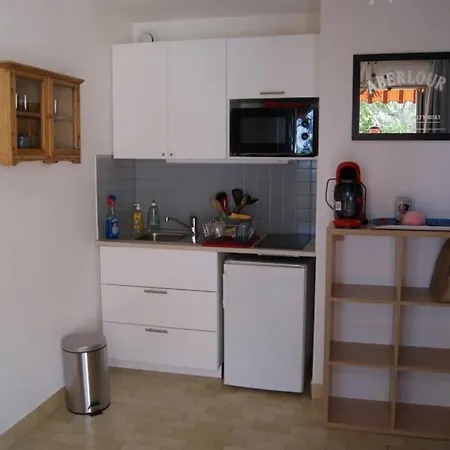 Hyères, accès mer (300m) par chemin privé Appartamento